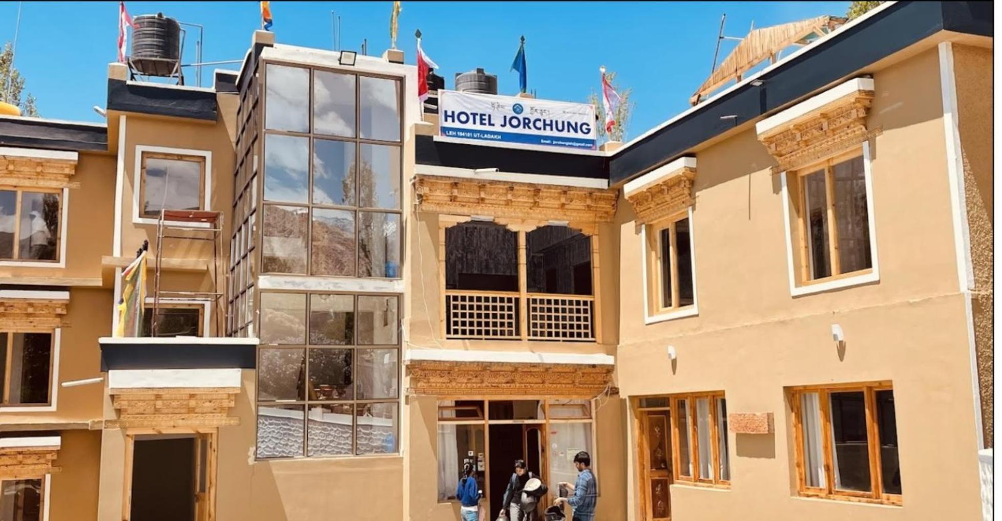 Tih Hotel Jorchung 레 외부 사진