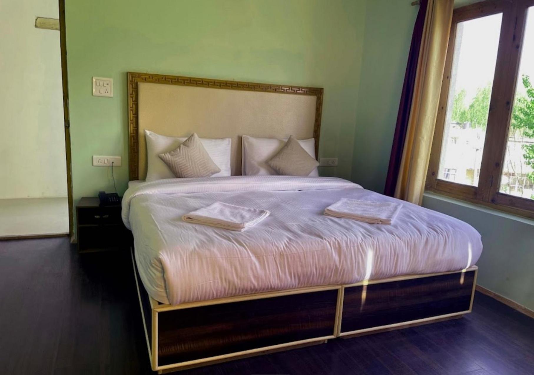 Tih Hotel Jorchung 레 외부 사진