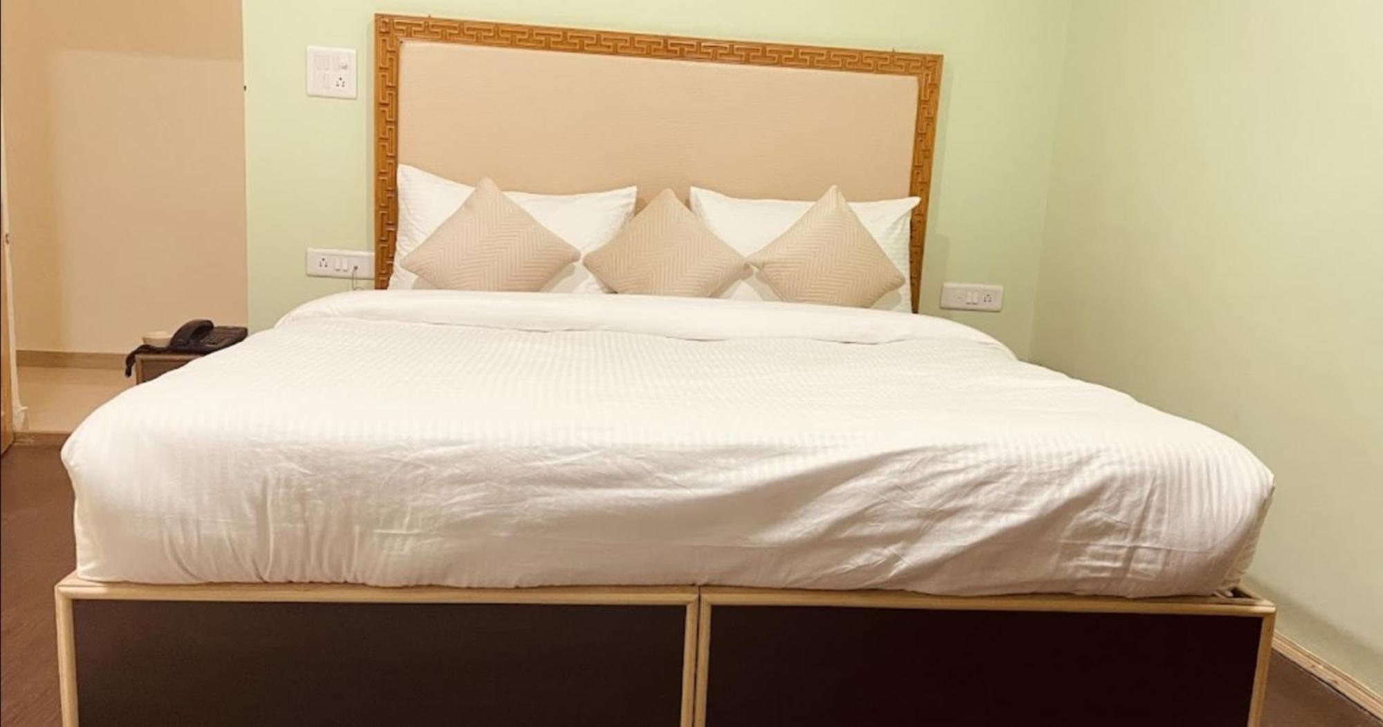 Tih Hotel Jorchung 레 외부 사진