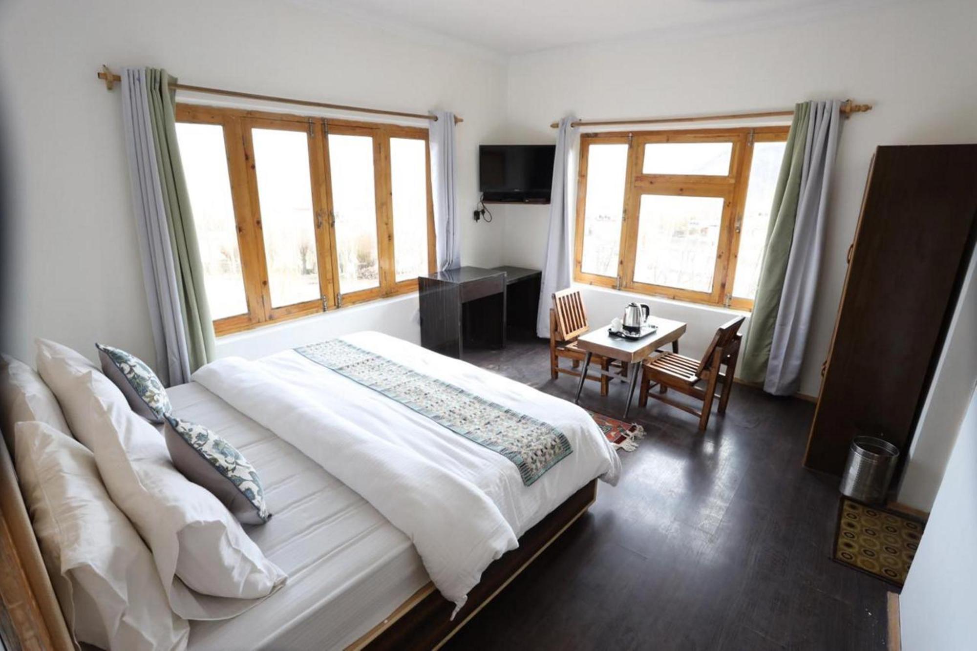 Tih Hotel Jorchung 레 외부 사진